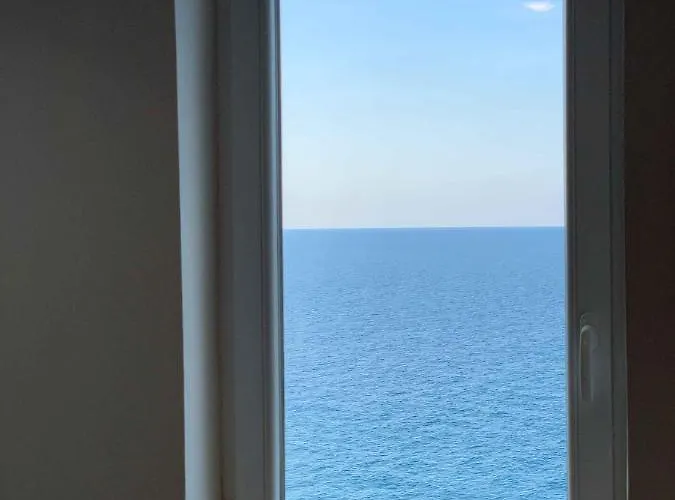 Amoredimare 滨海波利尼亚诺